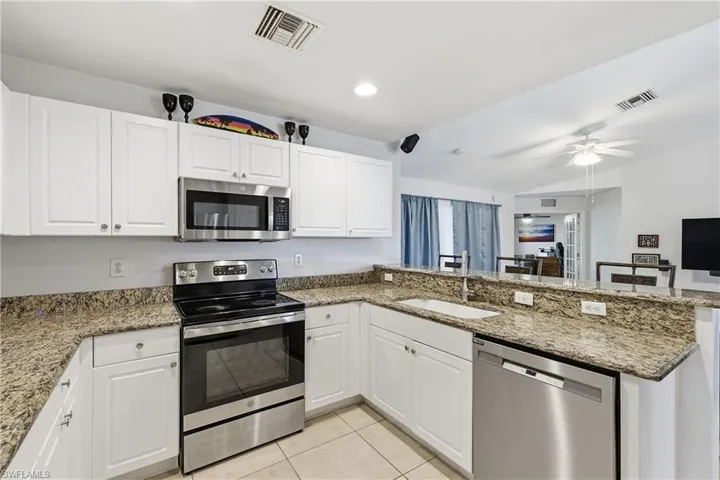 4301 NE 9th  PL, Cape Coral, FL 33909