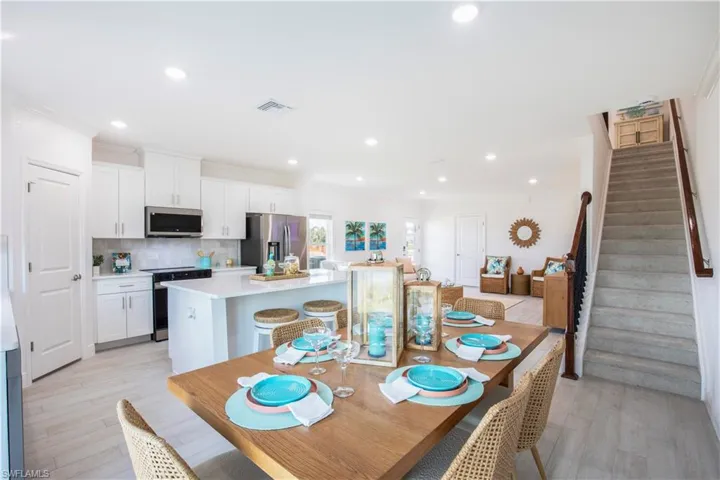 10530 Fountain Palm Cir, Bokeelia, Florida 33922