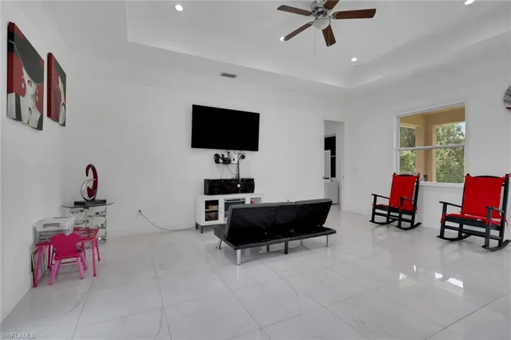 2530 22nd Ave Ne, Naples, Florida 34120
