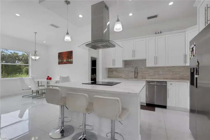 2530 22nd Ave Ne, Naples, Florida 34120