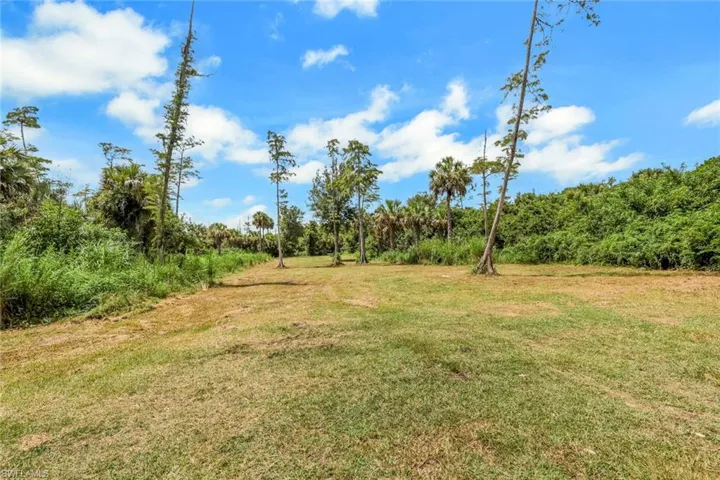 2530 22nd Ave Ne, Naples, Florida 34120