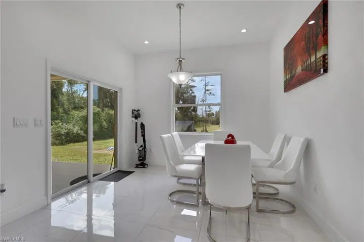 2530 22nd Ave Ne, Naples, Florida 34120