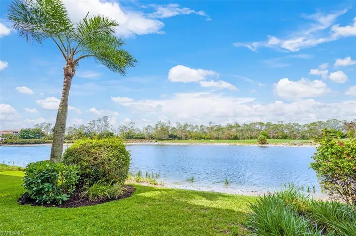 7595  Arbor Lakes  CT, Naples, FL 34112