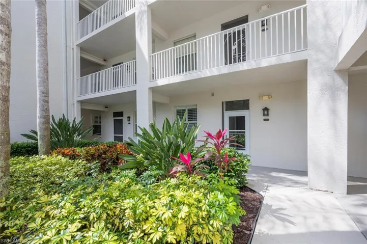 7595  Arbor Lakes  CT, Naples, FL 34112