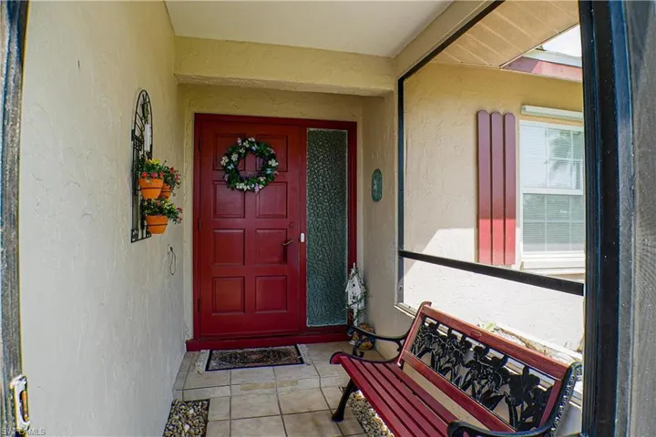 900  Roseate  DR, Naples, FL 34104