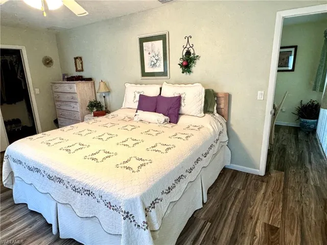 900  Roseate  DR, Naples, FL 34104