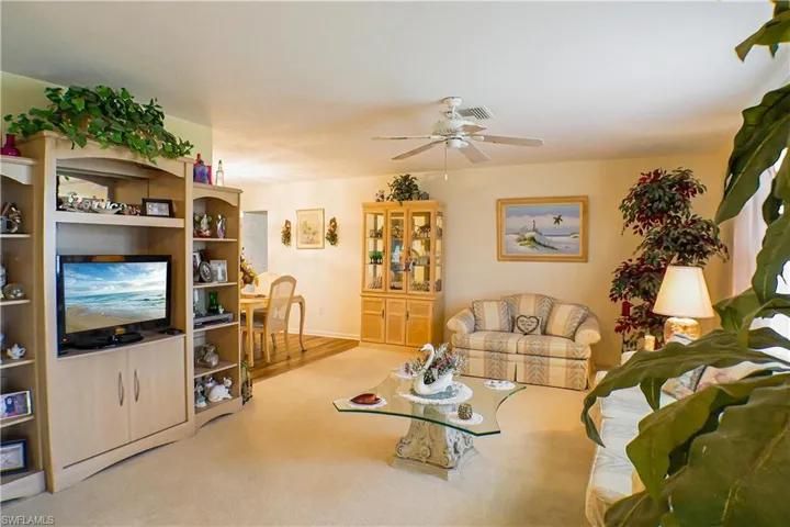 900  Roseate  DR, Naples, FL 34104