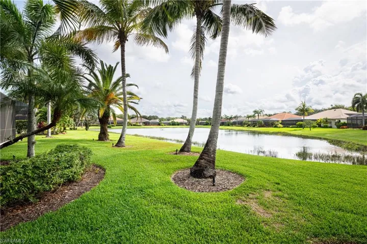 984 Glen Lake Cir, Naples Fl 34119