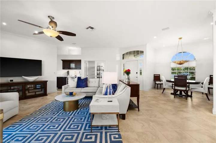 6752  Compton N LN, Naples, FL 34104