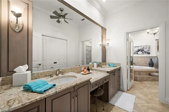6752  Compton N LN, Naples, FL 34104