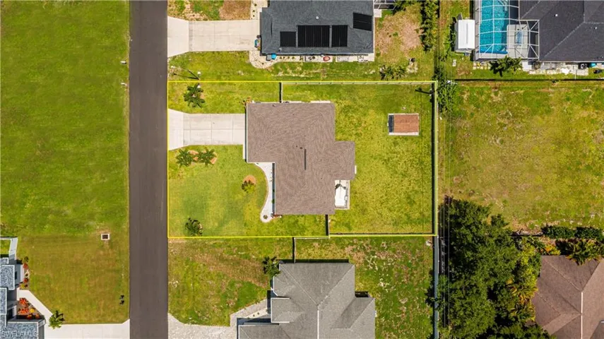 2125 Ne 10th Ave, Cape Coral, Florida 33909