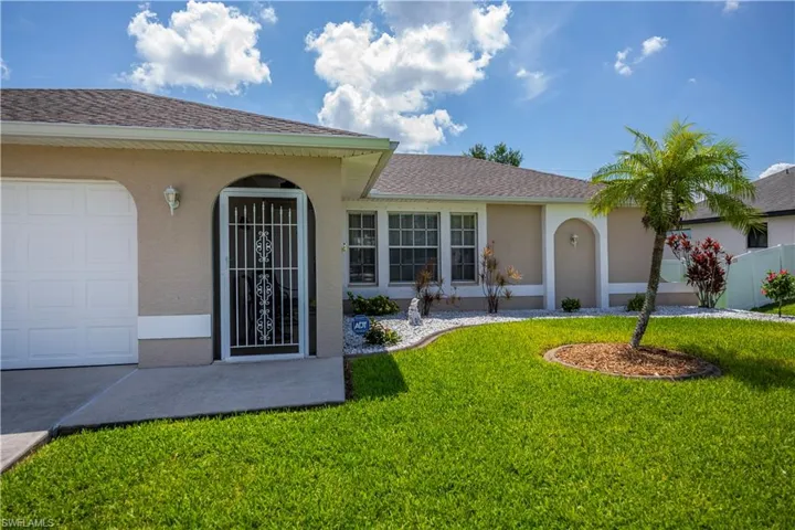 2125 Ne 10th Ave, Cape Coral, Florida 33909