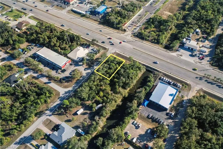 744 Tamiami Trl, Port Charlotte, Florida 33953