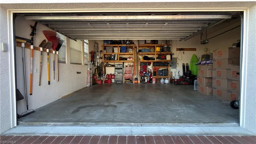 8723 S Lake Cir, Fort Myers, Florida 33908