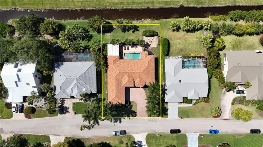 8723 S Lake Cir, Fort Myers, Florida 33908