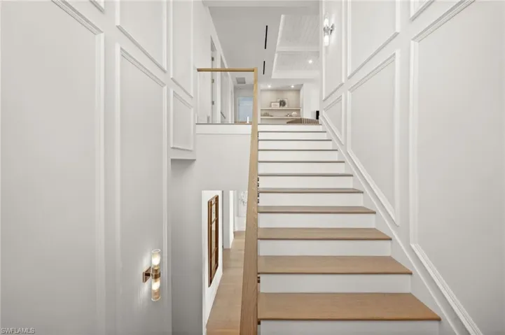 809 Wedge Dr, Naples, Florida 34103