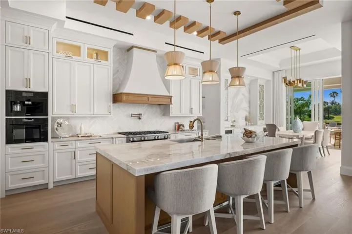 809 Wedge Dr, Naples, Florida 34103