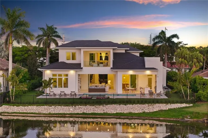 809 Wedge Dr, Naples, Florida 34103