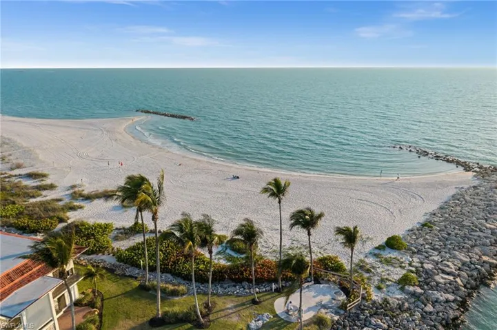 809 Wedge Dr, Naples, Florida 34103