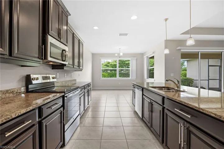 3987 Ashentree Ct, Fort Myers, Florida 33916