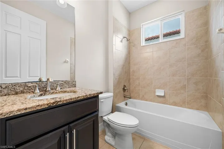 3987 Ashentree Ct, Fort Myers, Florida 33916