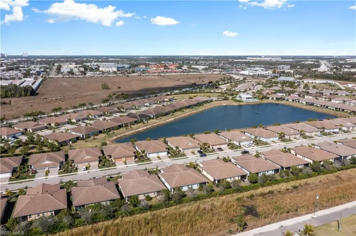 10355 Bonavie Cove Dr, Fort Myers, Florida 33966