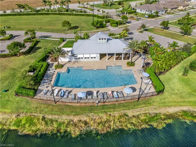 10355 Bonavie Cove Dr, Fort Myers, Florida 33966