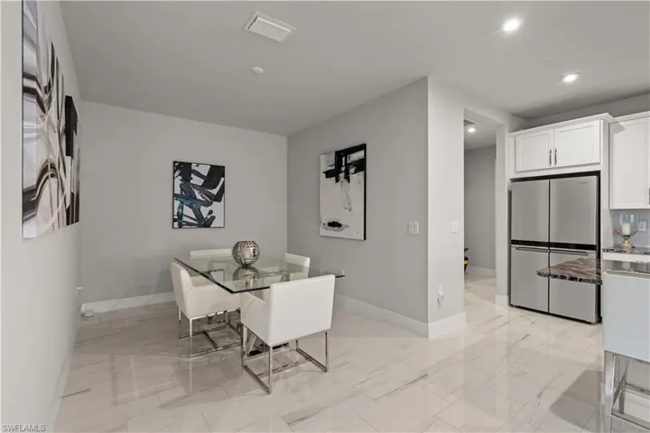 10355 Bonavie Cove Dr, Fort Myers, Florida 33966