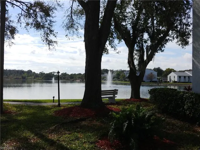 4681 Lakeside Club Blvd 11, Fort Myers, Florida 33905