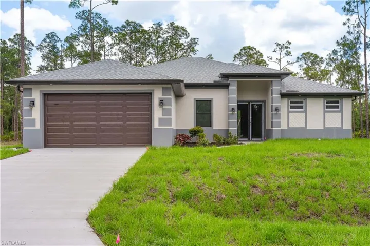 1116  Leroy  AVE, Lehigh Acres, FL 33972