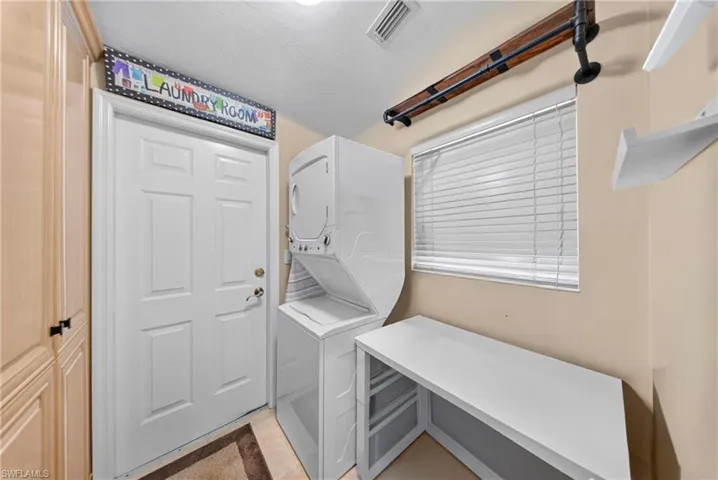 6090 Anchorline Ct, North Fort Myers, Florida 33917
