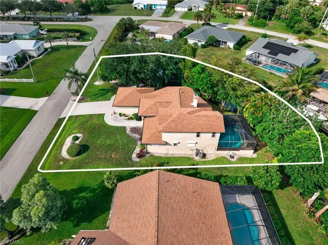 6090 Anchorline Ct, North Fort Myers, Florida 33917