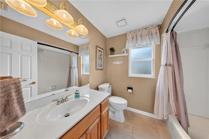 6090 Anchorline Ct, North Fort Myers, Florida 33917