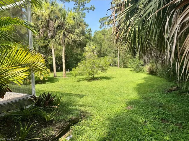 461 1st St Nw, Naples, Florida 34120