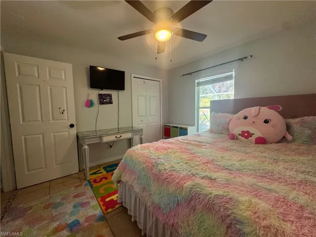 461 1st St Nw, Naples, Florida 34120