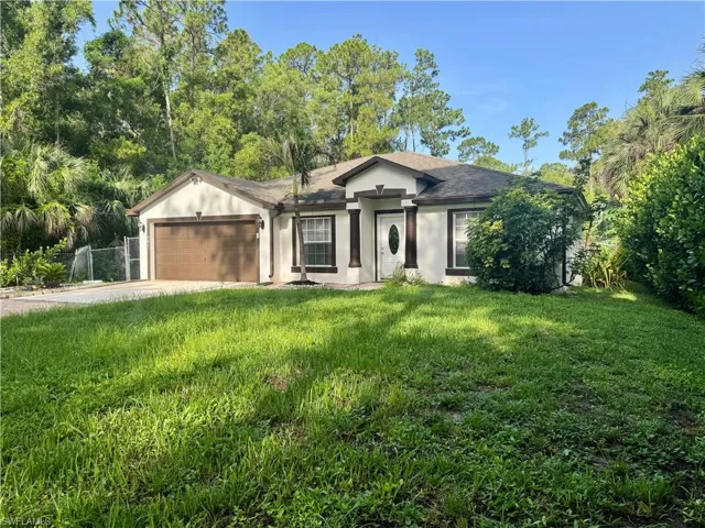 461 1st St Nw, Naples, Florida 34120