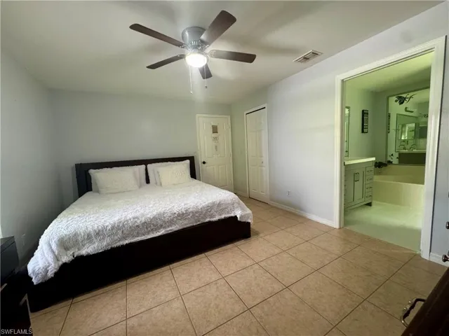 461 1st St Nw, Naples, Florida 34120
