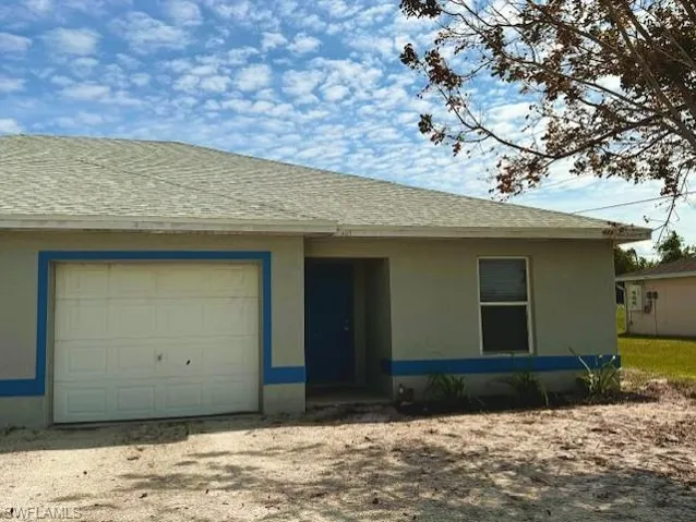 125-127  Jenna S AVE, Lehigh Acres, FL 33973