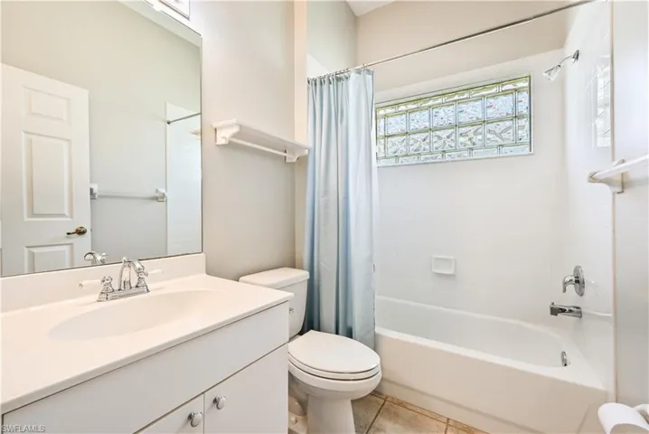 Guest bathroom.