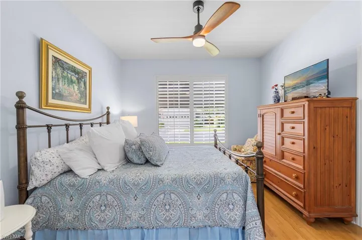 Guest bedroom