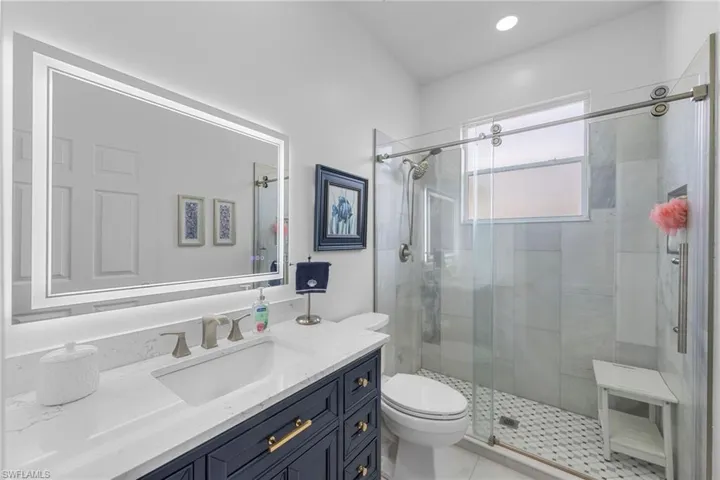 Newly updated guest bath