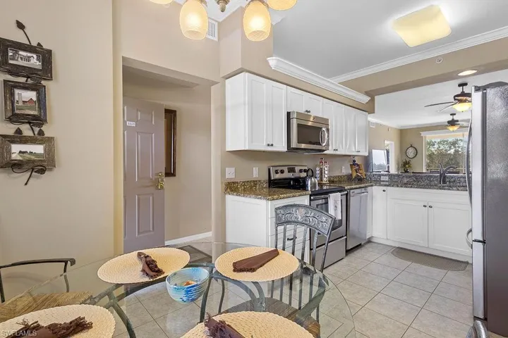 3790  Sawgrass  WAY, Naples, FL 34112