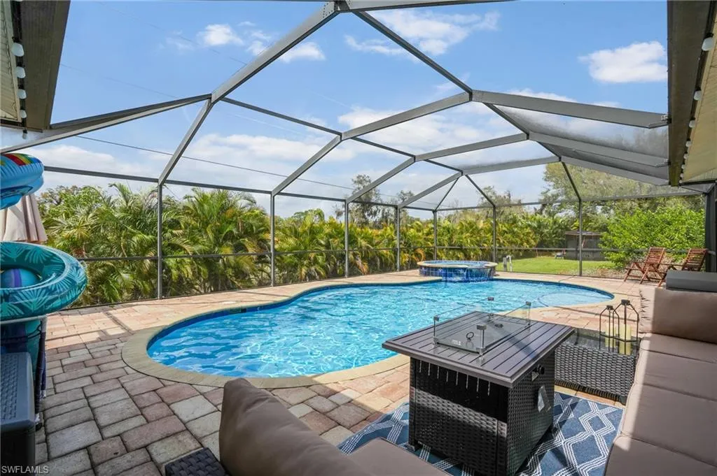 5060 Melaluca DR, Fort Myers, FL 33905,225017029