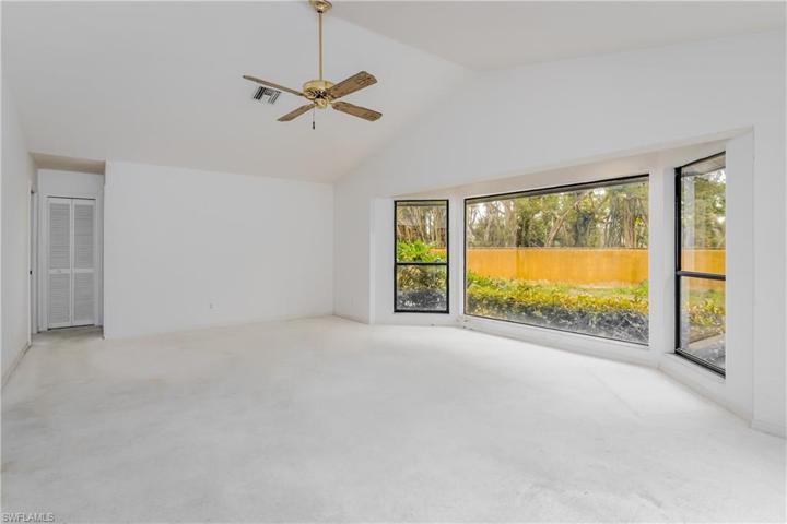 5516 Foxhunt WAY, NAPLES FL 34104