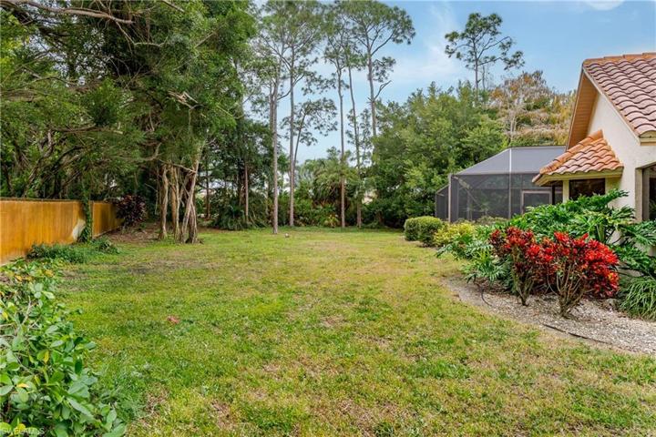 5516 Foxhunt WAY, NAPLES FL 34104