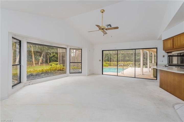 5516 Foxhunt WAY, NAPLES FL 34104