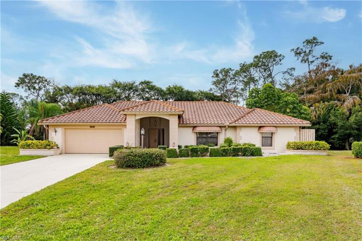 5516 Foxhunt WAY, NAPLES FL 34104