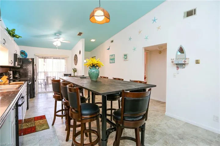 4030  Northlight  DR, Naples, FL 34112