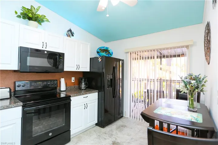 4030  Northlight  DR, Naples, FL 34112