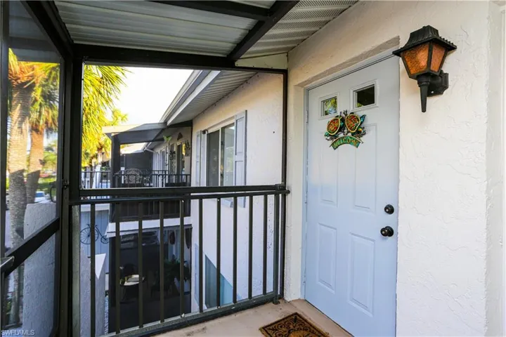 4030  Northlight  DR, Naples, FL 34112